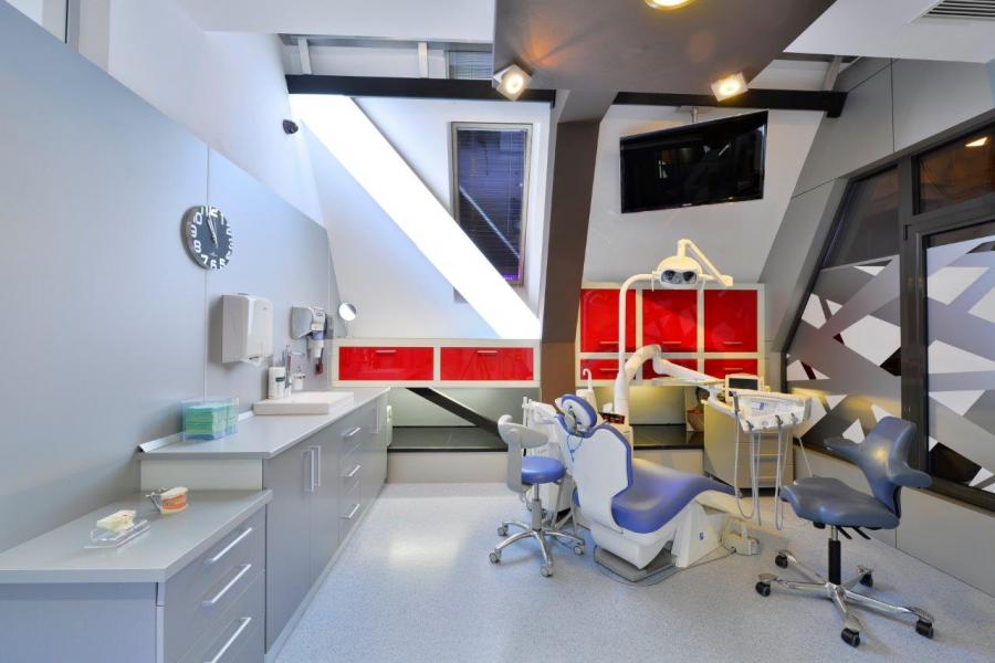 CPB9561 Imagini din clinica stomatologica DentalMed Luxury Marriott