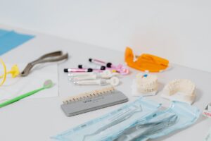 tipuri de coroane dentare 2 Tipuri de coroane dentare: materiale, avantaje și cum alegi varianta potrivită