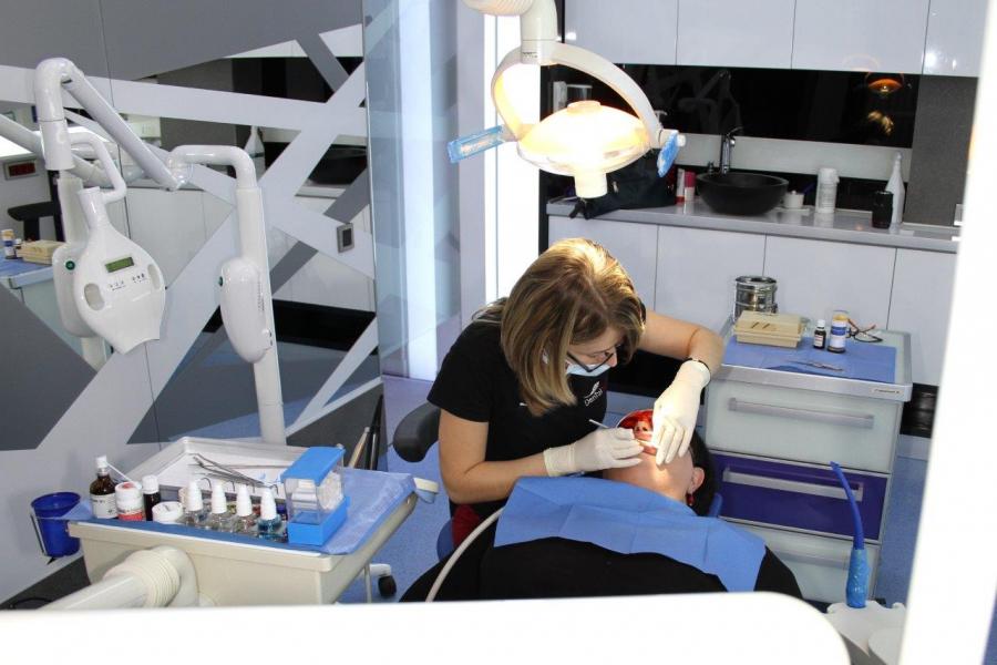 Final%20Sedinta%20albire%20021 Albire dinti - Bucuresti