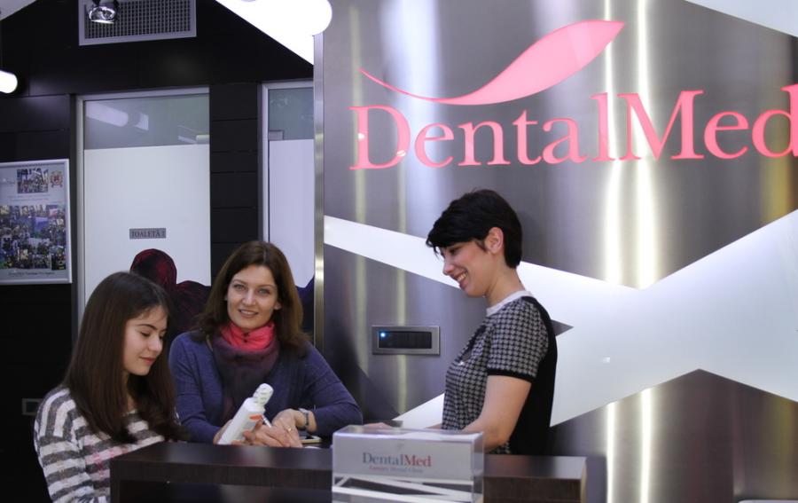 Poza%20receptie%202 Imagini din clinica stomatologica DentalMed Marriott