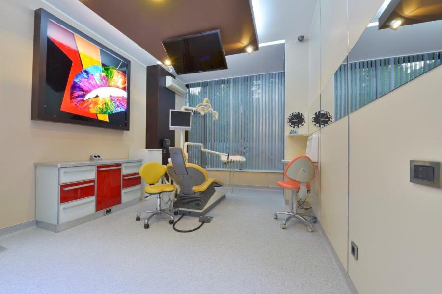 CPB3187 Imagini din clinica stomatologica DentalMed Luxury Marriott