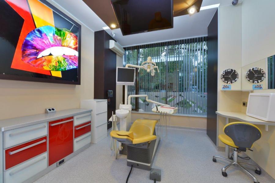 CPB3195 Imagini din clinica stomatologica DentalMed Luxury Marriott