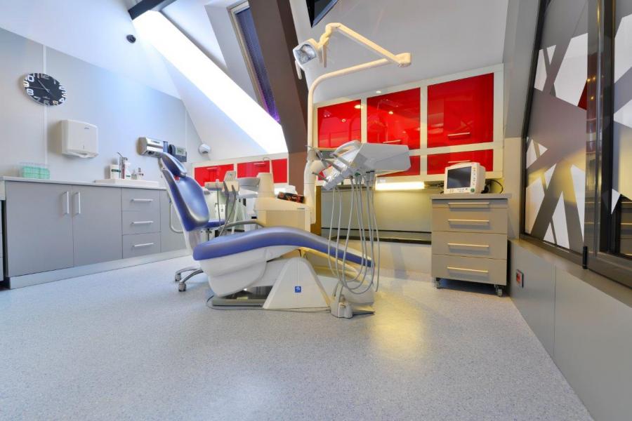 CPB9553 Imagini din clinica stomatologica DentalMed Marriott