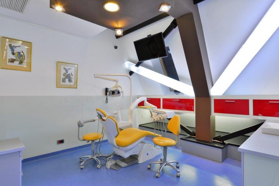 CPB9565 Imagini din clinica stomatologica DentalMed Marriott